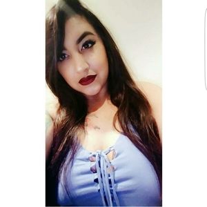 Meet your Posher, Mia